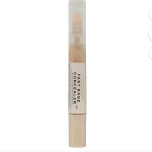 Revolution Fast Base Concealer